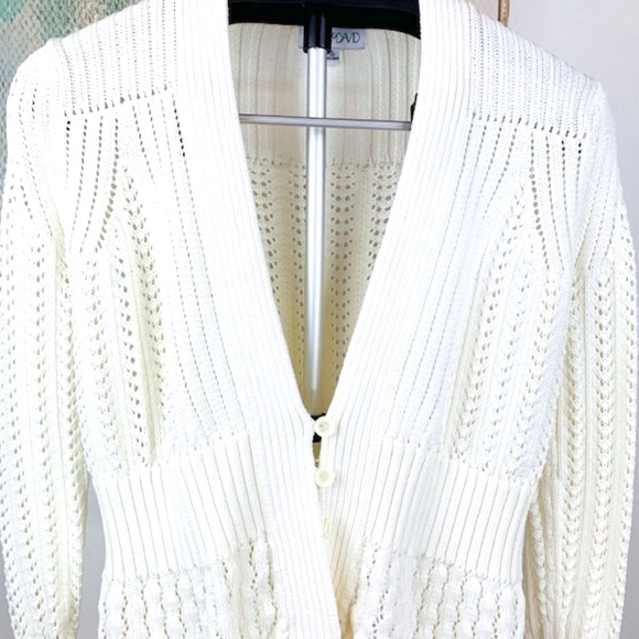 Joan & David Tops - Joan & David white knit top. Size S.